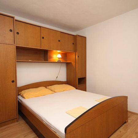 Apartments By The Sea Basina, Hvar - 8749 Vrbanj Ruang foto